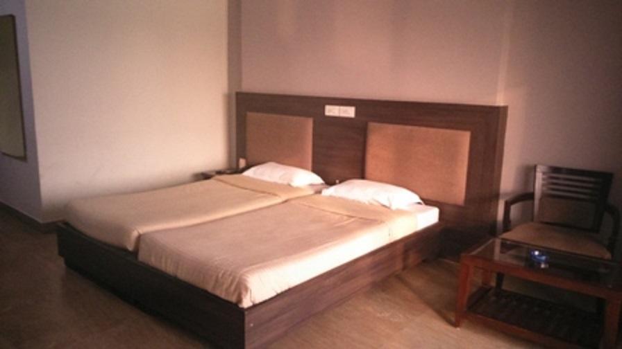 Veena Regency Hotel Chās Kültér fotó