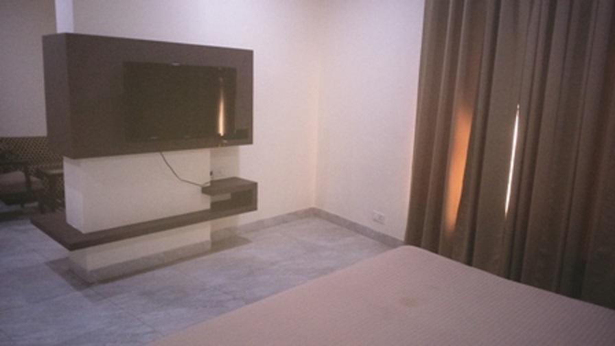 Veena Regency Hotel Chās Kültér fotó